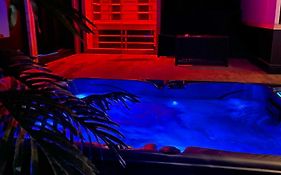 La Suite Grenoble Spa Jacuzzi Et Sauna Privatif